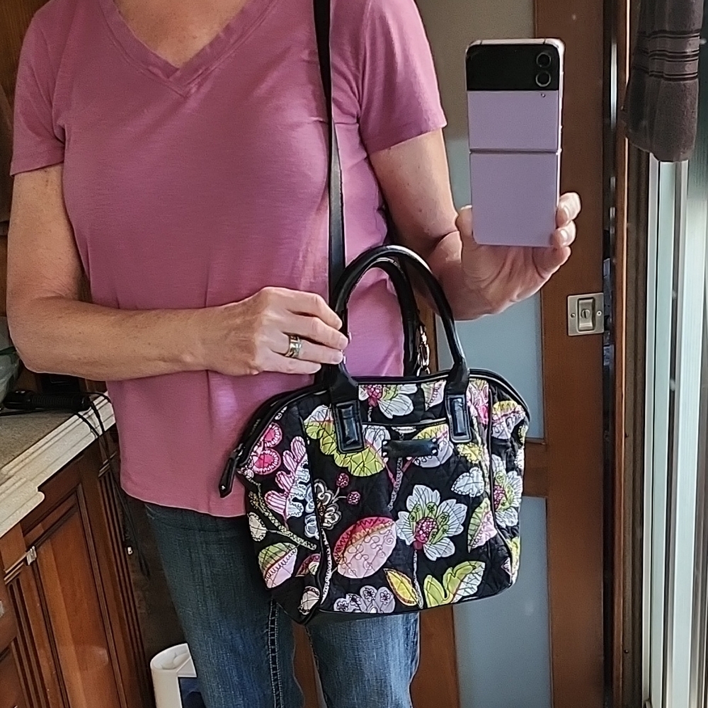 Vera Bradley Black Pink Floral Quilted Hand Bag - Picture 2 of 13